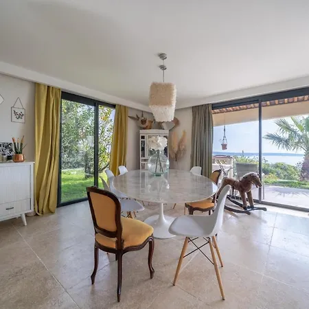 Sumptuous House With Pool And Sea View *